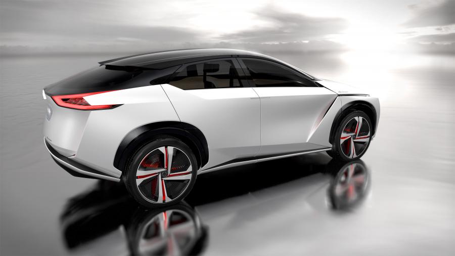  Nissan IMx 2017 года  (фото 10 из 28)